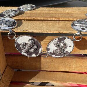 Cowhide Oasis Chain Belt